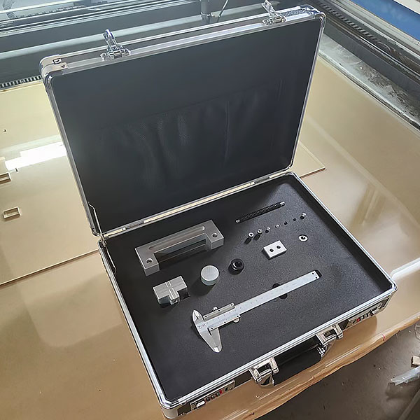 Y-HJ05A型工业机器人焊接系统控制和应用装备_Y-HJ05A,型,工业,机器人,焊接,系统控制,和,一_