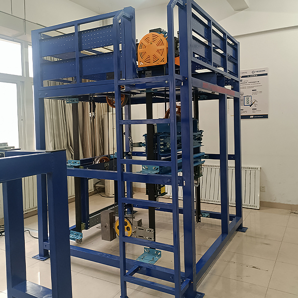 基于外部电位器方式的变频器外部电流调速实训